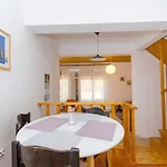 Apartman Ljubica Zavalatica