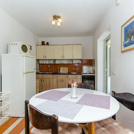 Ljubica * Zavalatica