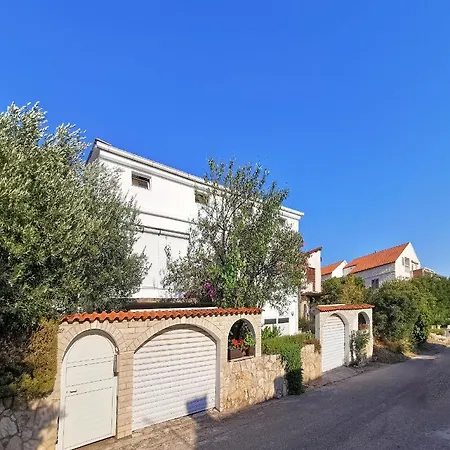 Ljubica * Zavalatica