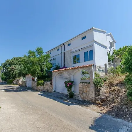 Ljubica Appartement Zavalatica